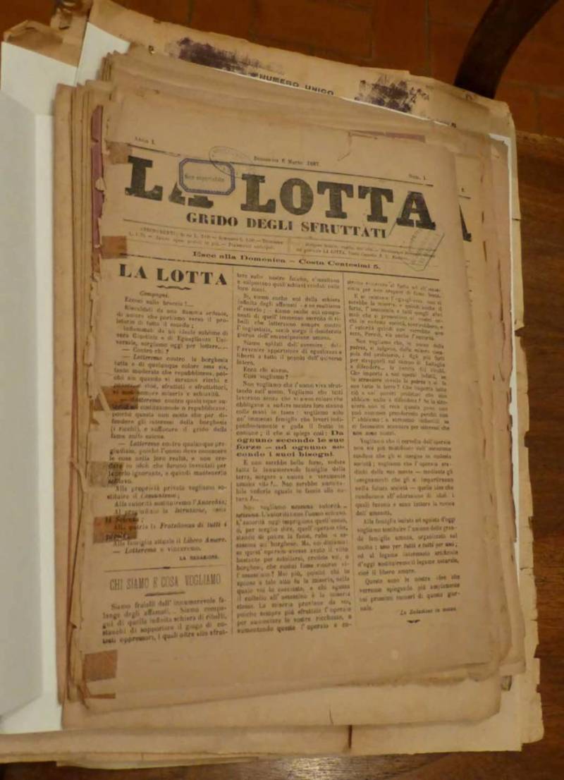 restauro-giornali-lalotta-1024x1416prima